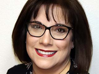 Dental Hygienist changes career to pave the way for many others to follow