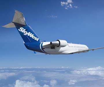 SkyWest airplane