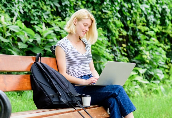 Benefits of Flexible Online Learning