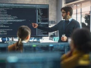 Exploring SJVC’s IT Hands-On Training: Why Simulations And Externships Are Key to IT Success